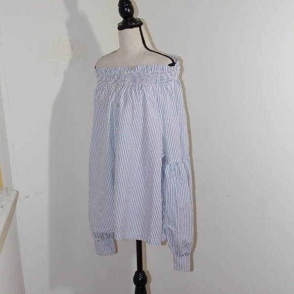 Gap, long sleeves off the shoulder button down top - Picture 3 of 10